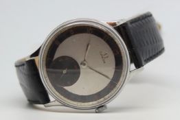 Gentlemen's Omega Vintage Wristwatch, circular two tone bulls-eye dial with Arabic numerals and