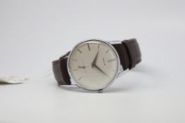 Gents Avia Vintage Oversized Wristwatch, circular silver dial with baton hour markers and a