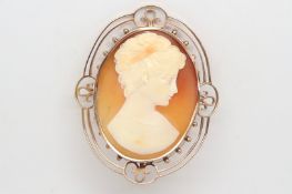 Oval shell cameo, in an openwork surround , with bead detail, stamped 9ct, measures approximately 56