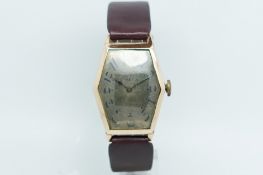 Gentleman's Omega Art Deco Rose Gold Vintage Wristwatch, hexagon aged dial with Arabic numerals