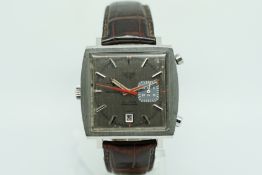 Rare Gentlemen's Heuer 'Monaco' Ref. 1533 Vintage Chronograph Wristwatch, square silver brushed