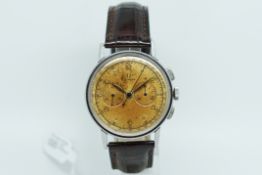 Rare Gentlemen's Omega Chronograph Vintage Wristwatch, circular heavy patina dial with both dot hour