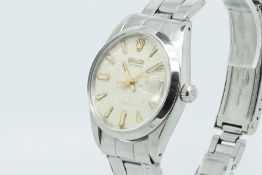 Gentleman's Vintage Rolex Oyster Date Precision Wristwatch Ref. 6694, circular 'Vanilla' dial rarely