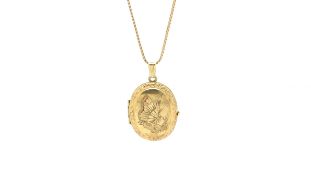 9ct locket and chain, engraved with a butterfly, 42cm micro box chain