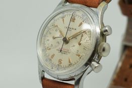 Gentlemen's Lemania 105 Vintage Chronograph Wristwatch, circular beige dial with gold baton and