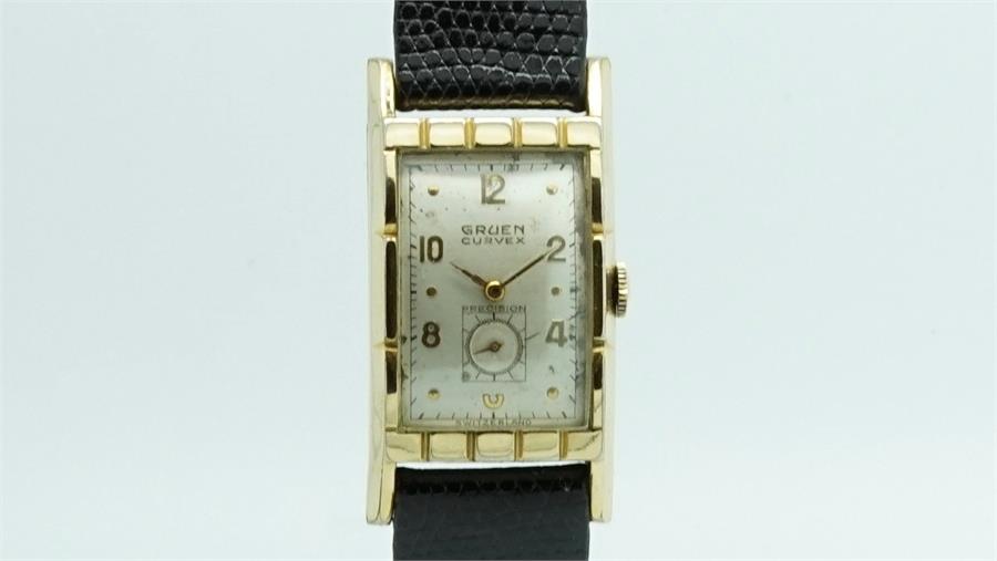 Gentlemen's Gruen Curvex 10ct Gold Filled Vintage Wristwatch, rectangular silver dial with gold - Image 3 of 3