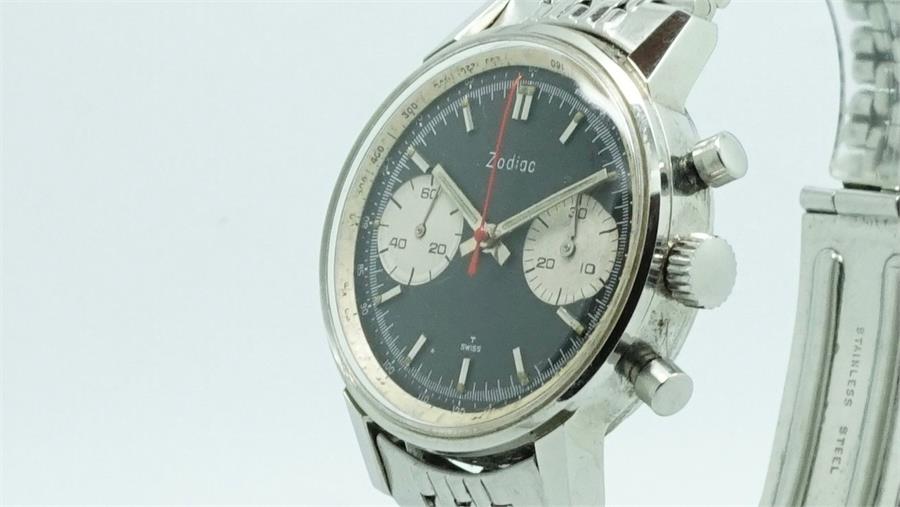 Gentlemen's Zodiac Chrongraph Vintage Valjoux Wristwatch, circular revers panda dial with two