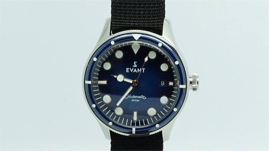 Gentlemen's Evant Divers Watch w/ Box & Papers, circular two tone dial with dot hour markers and - Image 3 of 3