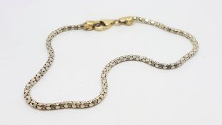 9ct bi-colour gold bracelet, gross weight approximately 3.13 grams, length approximately 210mm