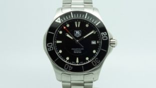 Gentlemen's Take Heuer Aquaracer Automatic, black dial and bezel, stainless steel case and bracelet,
