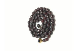 Victorian faceted garnet bead necklace