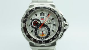 Gentlemen's Tag Heuer Indy 500, circular silver dial with chronograph, 45mm stainless steel case and