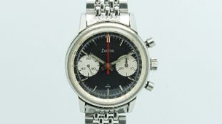 Gentlemen's Zodiac Chrongoraph Vintage Valjoux 7730 Wristwatch, circular reverse panda dial with two
