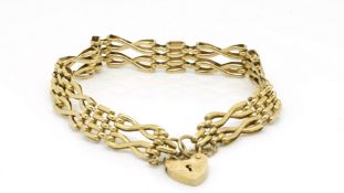 9ct gate bracelet, with heart padlock clasp, in 9ct