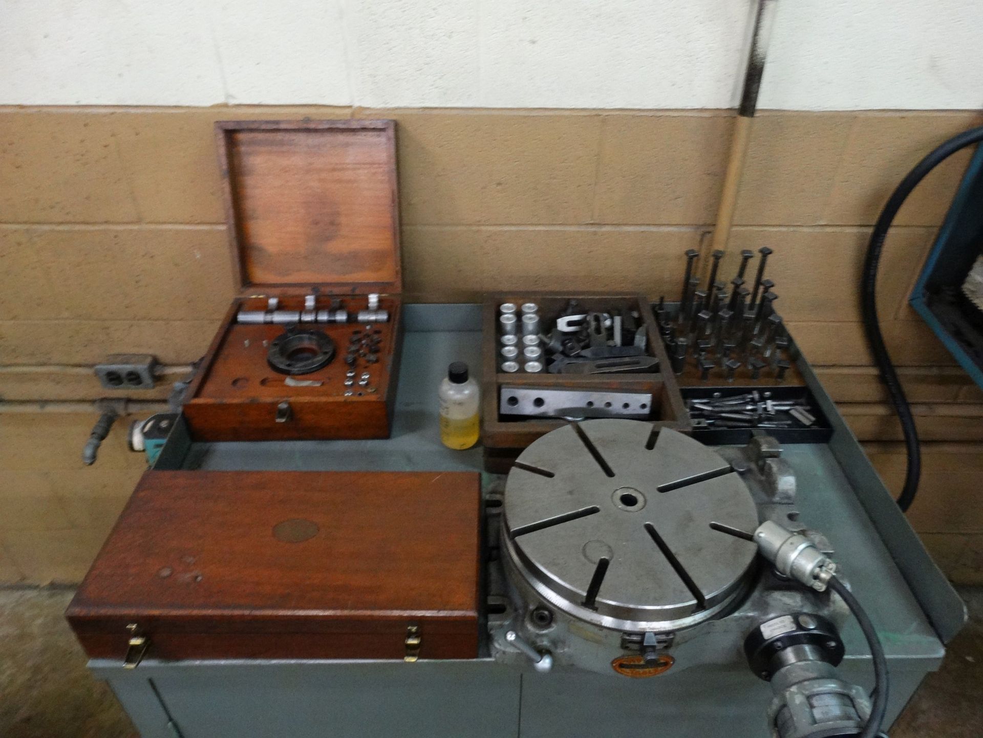 Moore Jig Grinder, Mdl G18 (No. 3), 11" x 24" Tab 11" x 18" Travel, 13.5" Spindle to Column, 2"- - Image 3 of 6