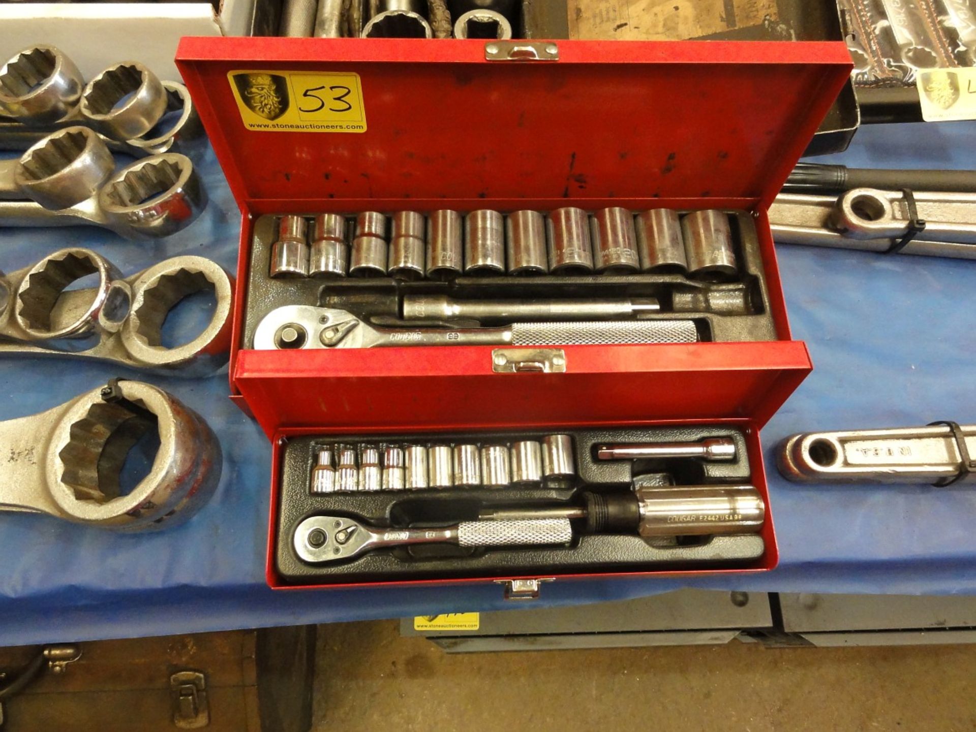 Drive Socket Wrench Sets: 1/2" & 1/4"