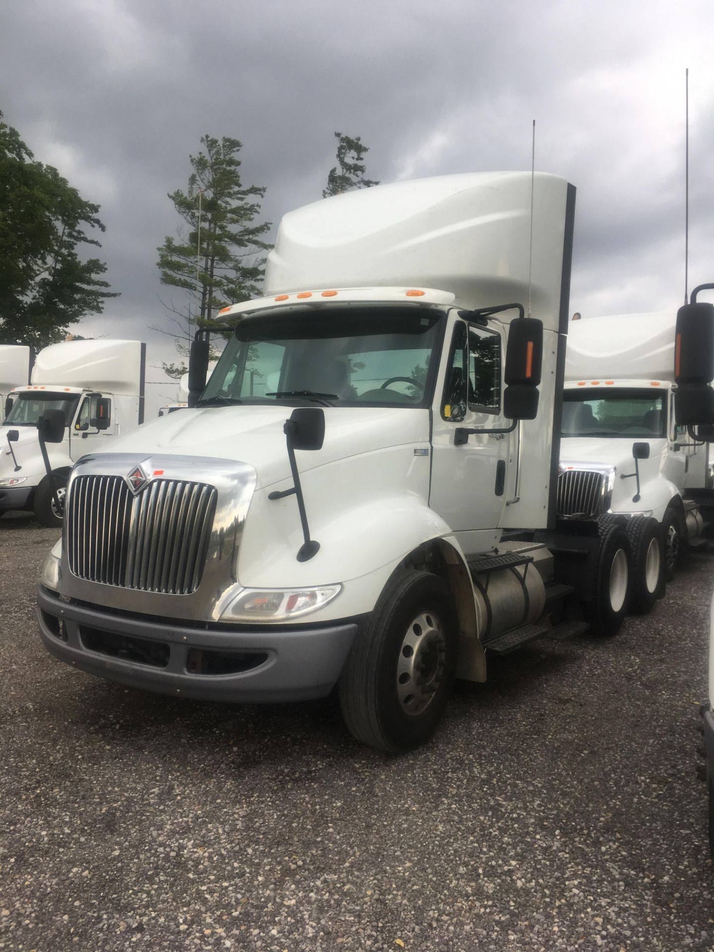 2014 International Tandem Axle Highway Tractor - 80S-C - Image 7 of 12