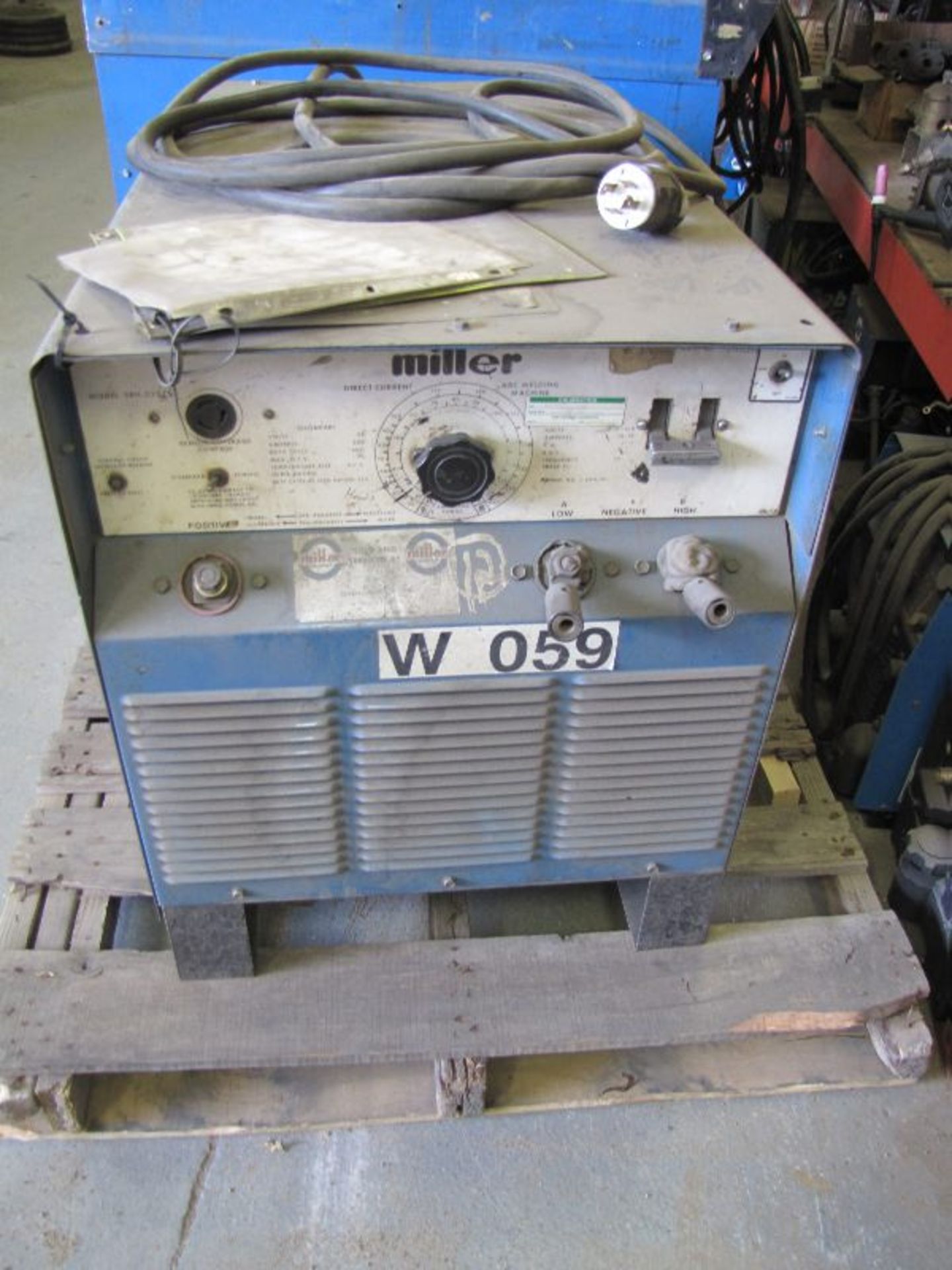 Miller Model SRH-222 Power Welding Source, Asset # W059, Approx Dimension: 36" x 22" x 27" H, Lift - Image 3 of 5