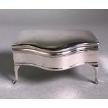 A George VI Silver Jewellery Box, Deakin & Francis Ltd, Birmingham, 1942,