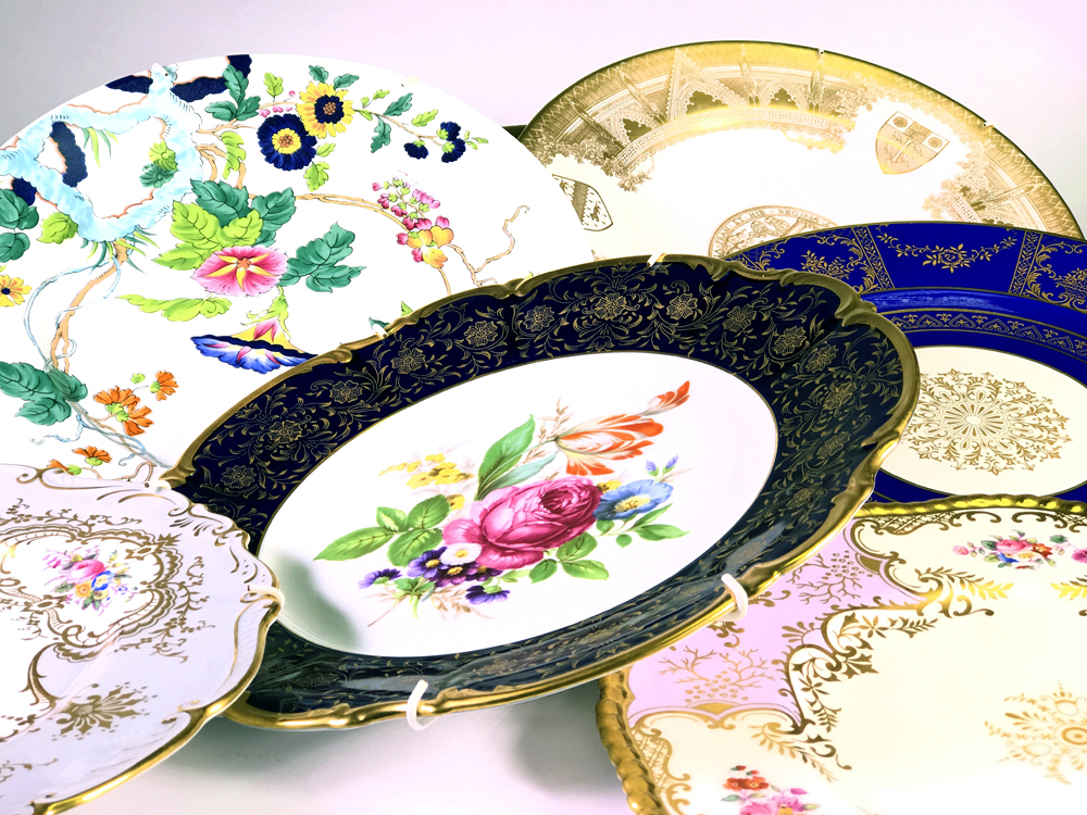 A Group of Six 'Floral' Cabinet Plates, Late 19th and 20th Century