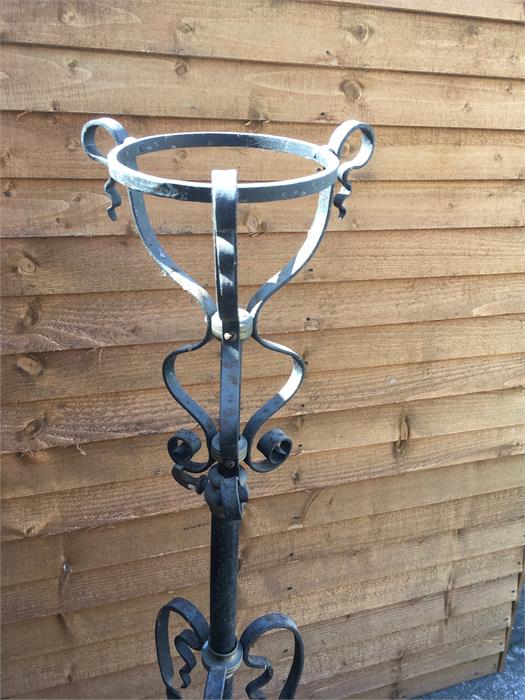 Wrought Iron Ornate Victorian Extending Oil Lamp Holder,