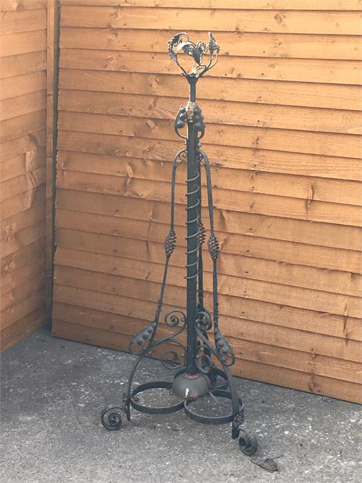 Wrought Iron Victorian Extending Oil Lamp Holder