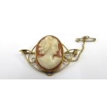 9ct Gold Mounted Cameo Brooch weight 5.8g