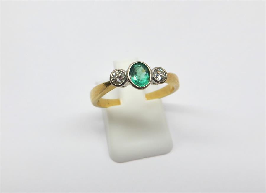 18ct Diamond & Emerald Ring