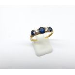 18ct Diamond & Sapphire Ring