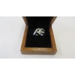 White gold diamond ring weight 5.3 grams