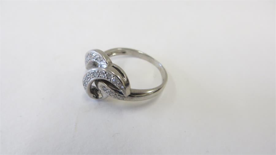White gold diamond ring weight 5.3 grams - Image 3 of 3