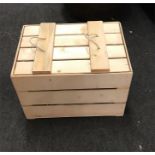Lidded crate