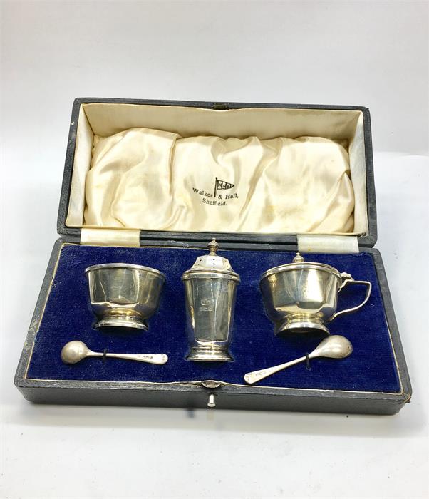 Walker & Hall Silver Cruet Set - Image 3 of 3