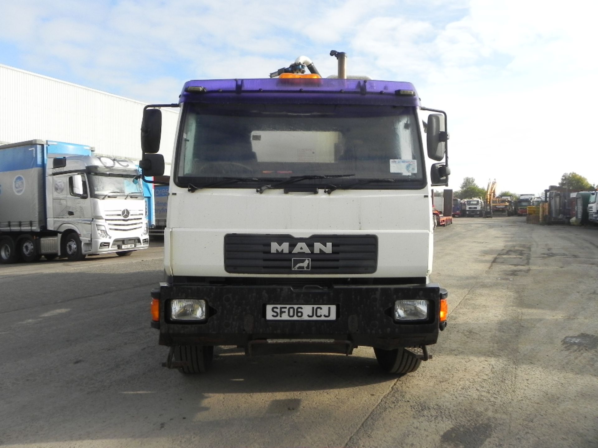 2006 MAN LE 26-280 6X4 VACUUM TANKER - Image 3 of 15