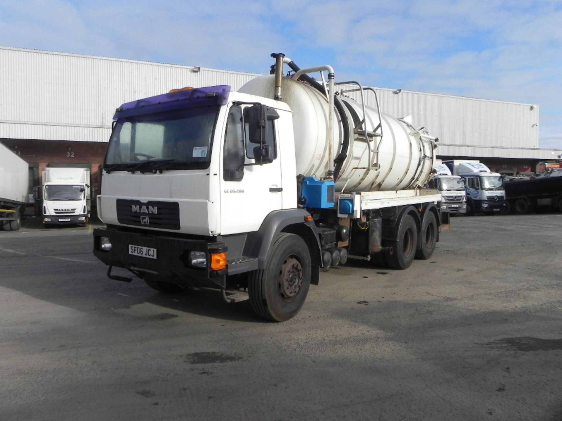 2006 MAN LE 26-280 6X4 VACUUM TANKER - Image 14 of 15