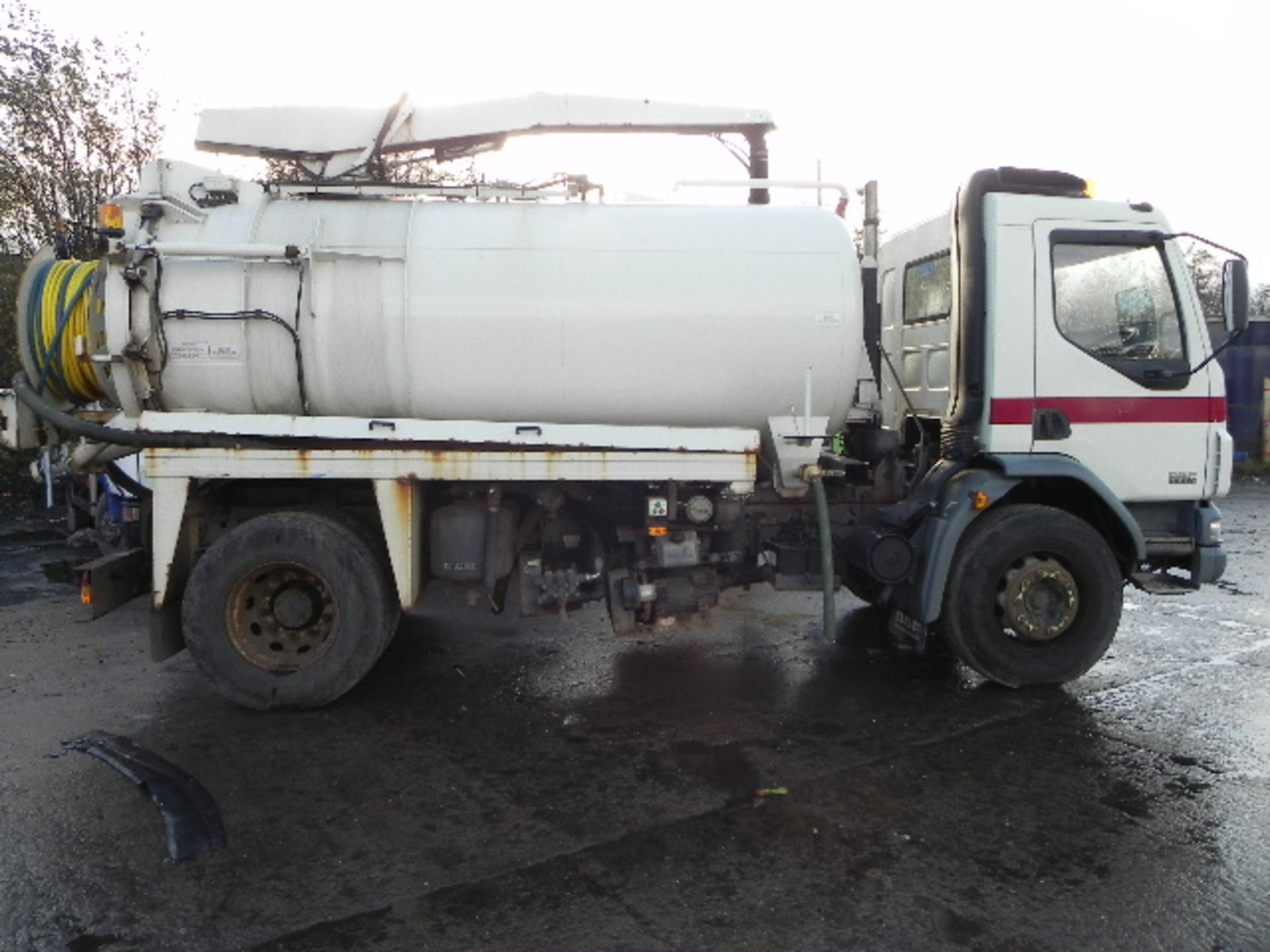 2004 DAF 55-220 VACUUM TANKER