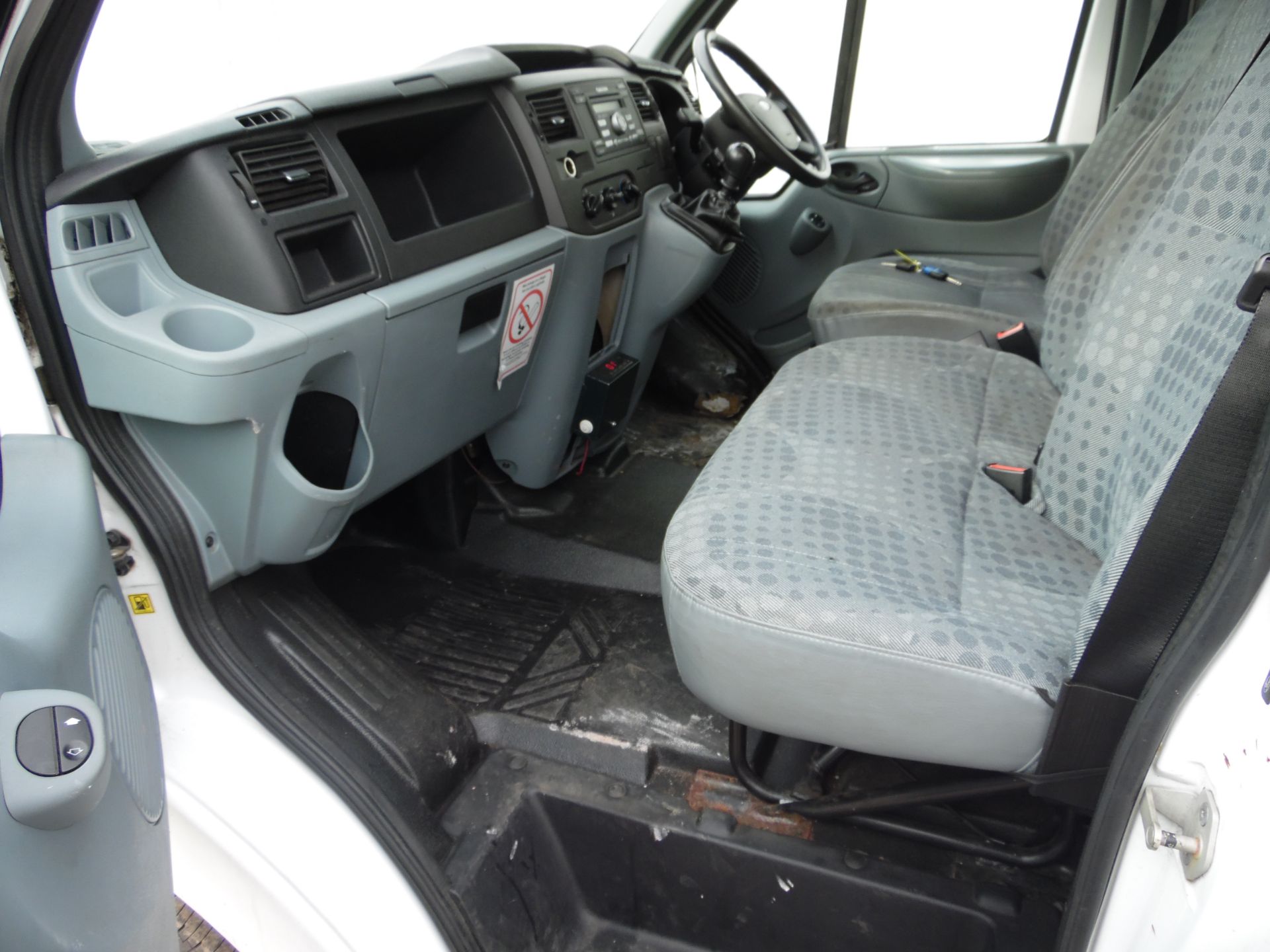 2011 FORD TRANSIT T300/100 FWD FRIDGE VAN - Image 8 of 11