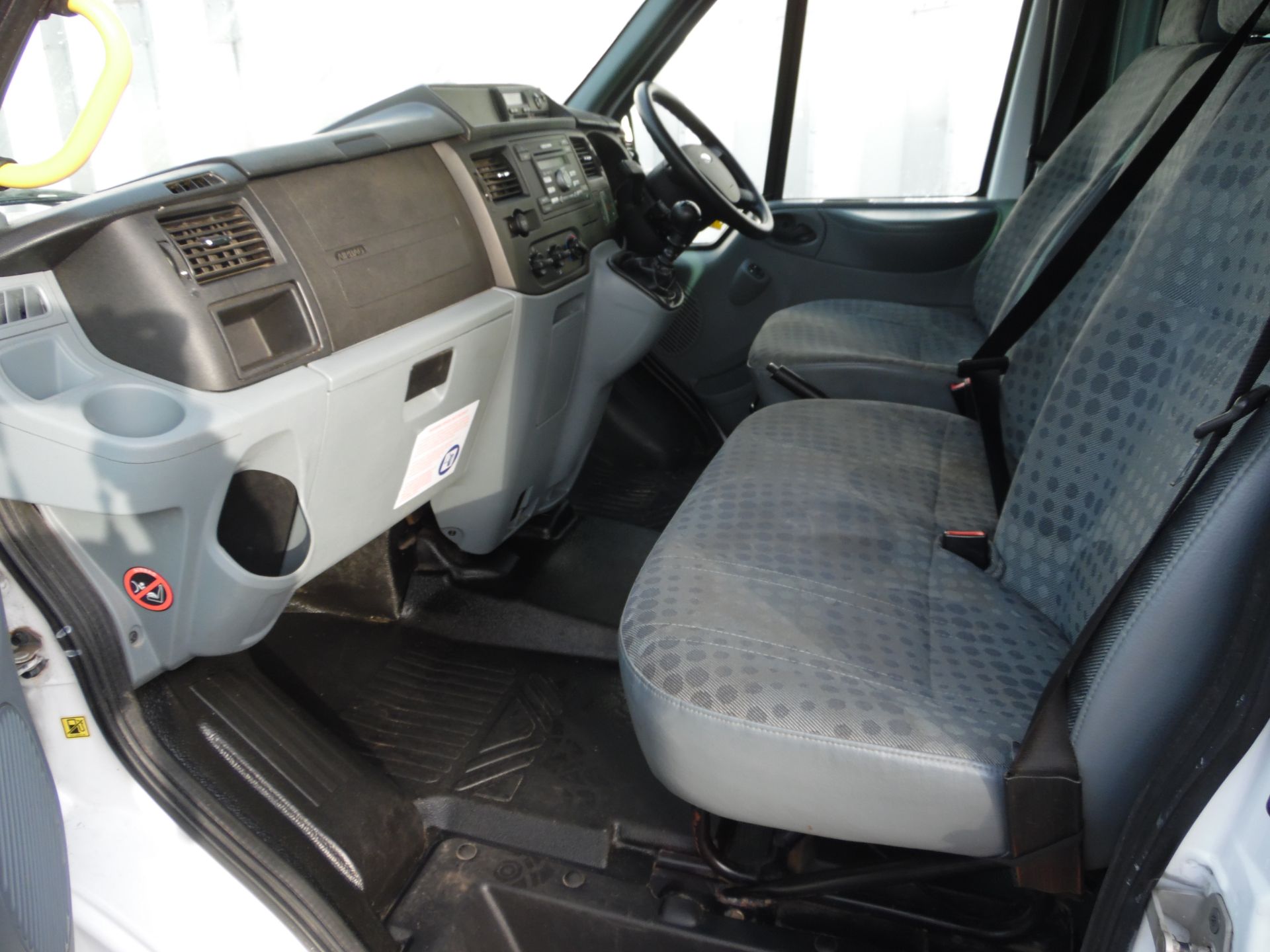 2012 FORD TRANSIT T430/135 17 SEAT MINIBUS - Image 10 of 12