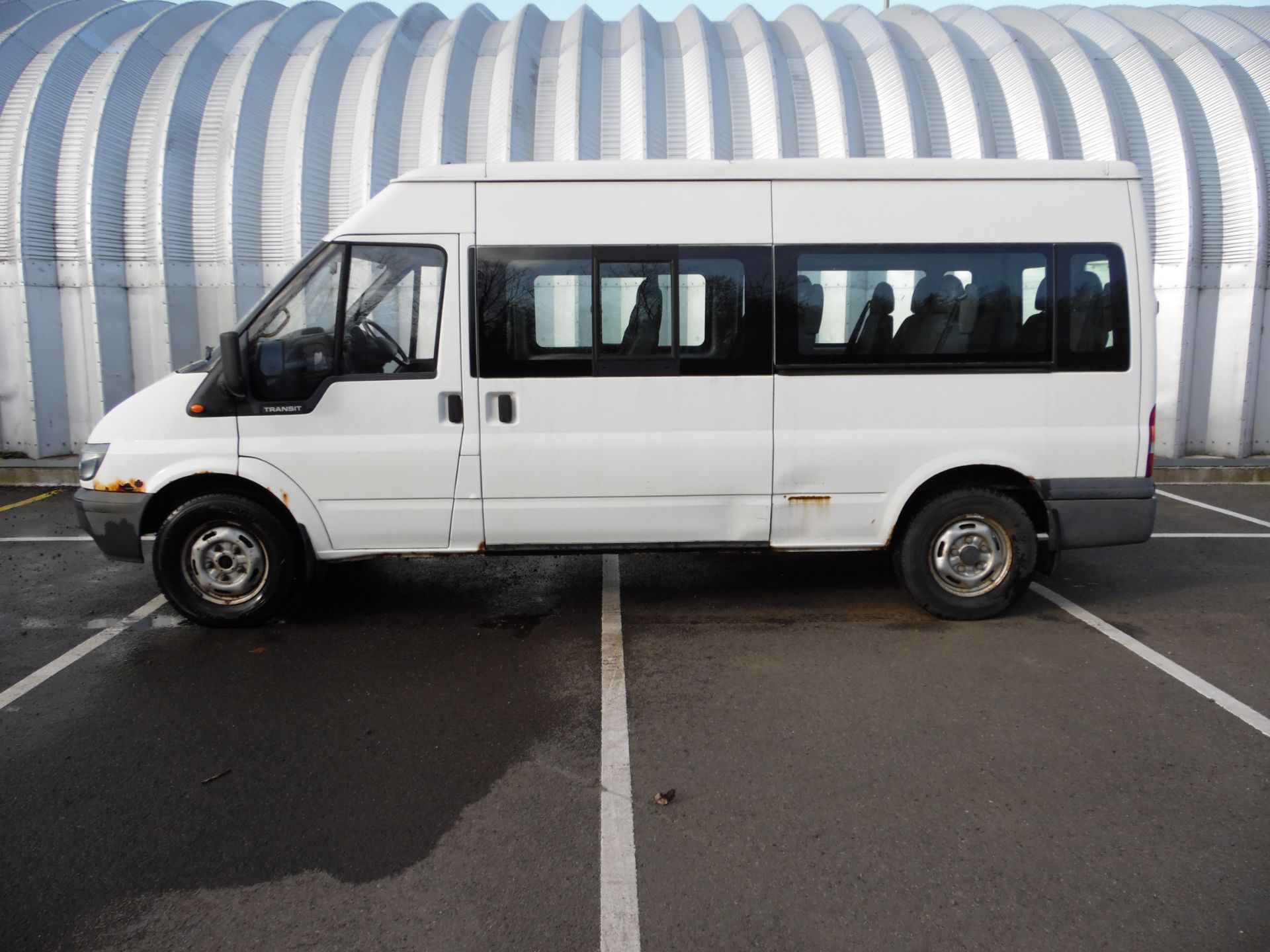 2002 FORD TRANSIT 15 SEAT MINIBUS WITH ONLY 37000 MILES