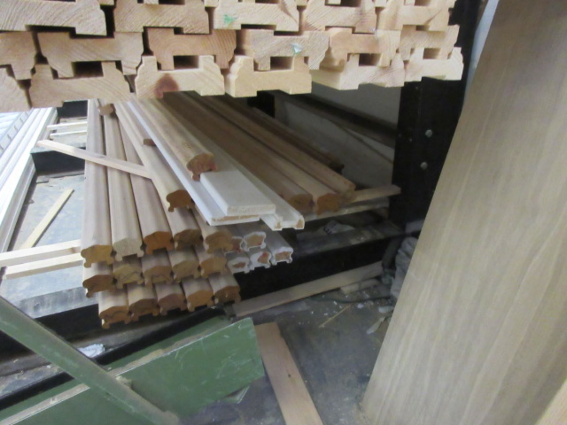 Quantity of top & bottom spindle rails - Image 3 of 4