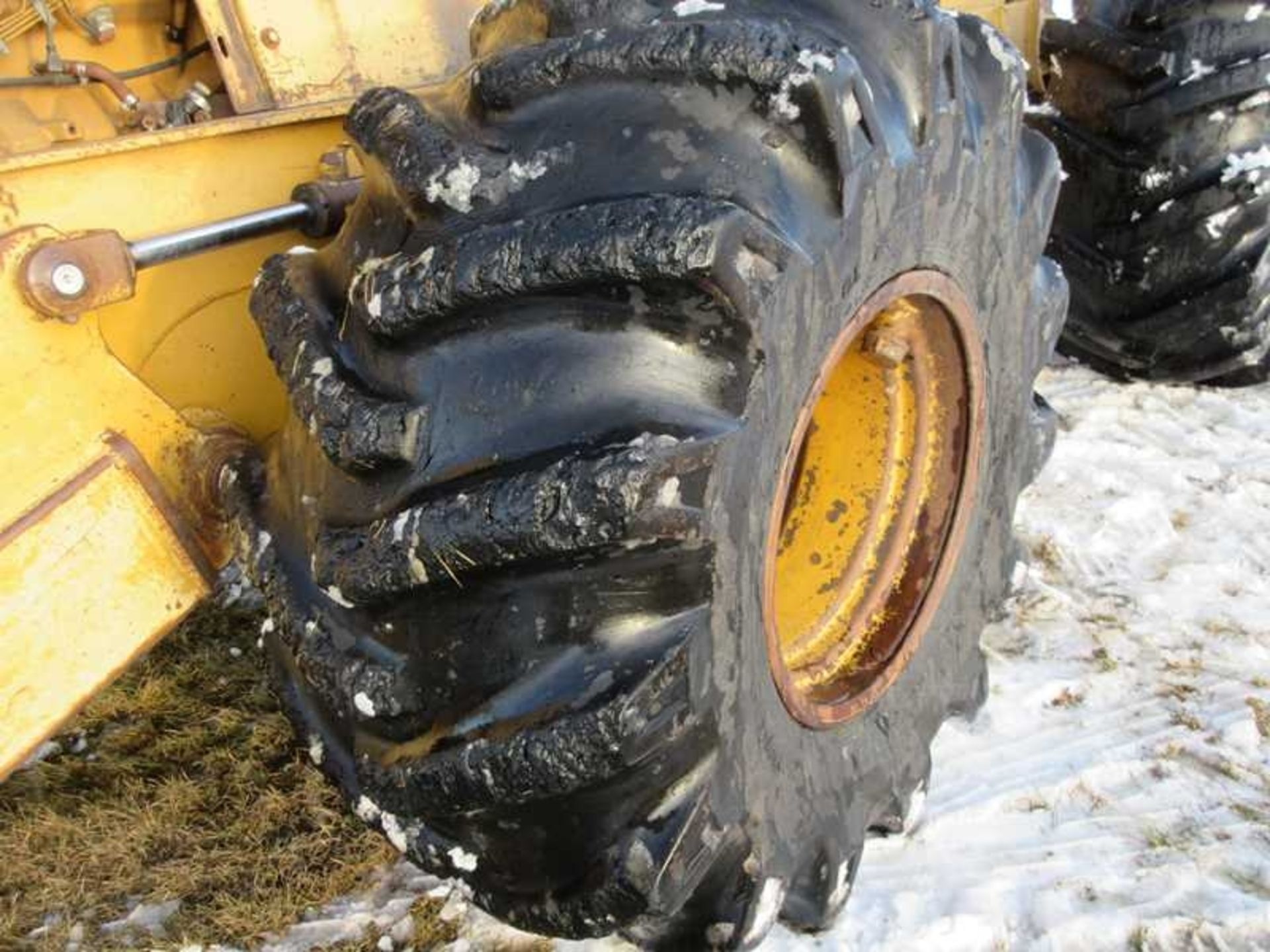 John Deere 548E Skidder - Image 6 of 8