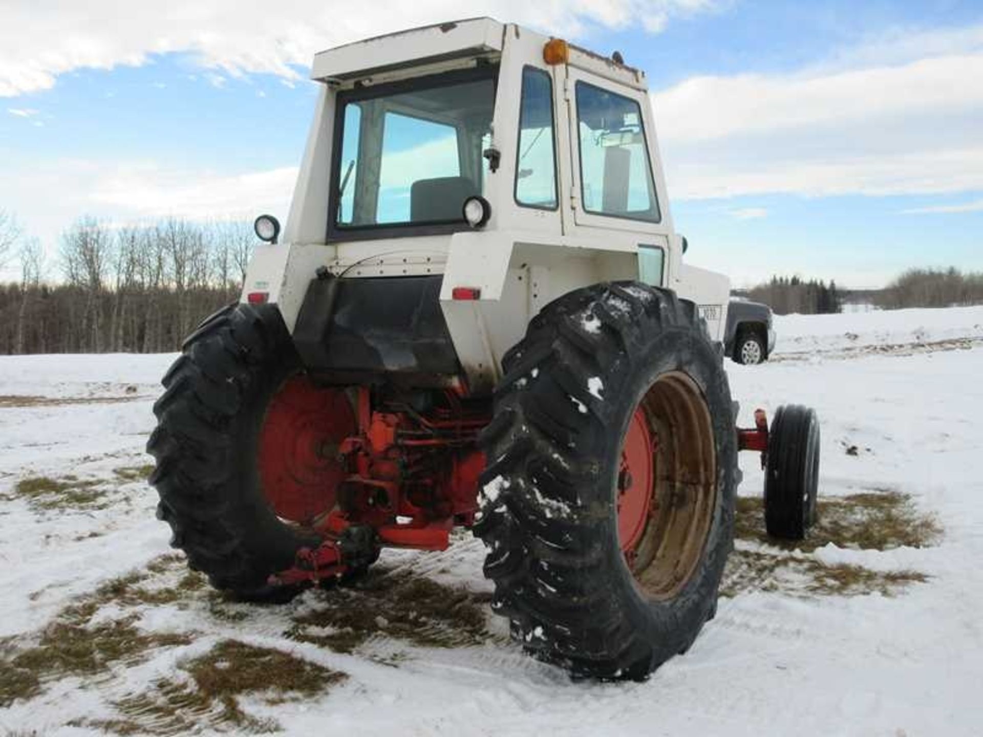 Case 1070 2WD Field Tractor - Image 2 of 7