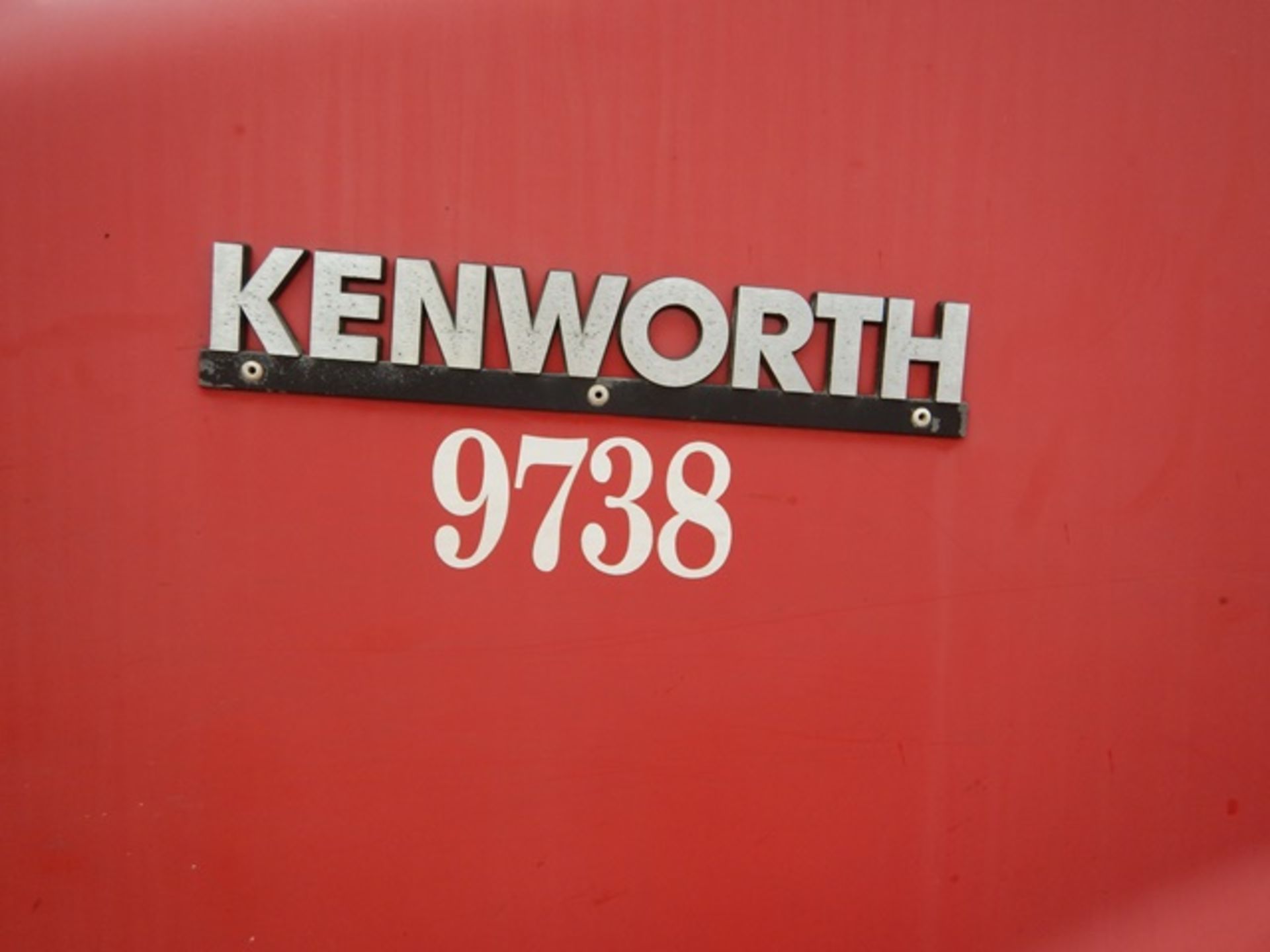 2001 KENWORTH T800 TRUCK TRACTOR - Image 49 of 49