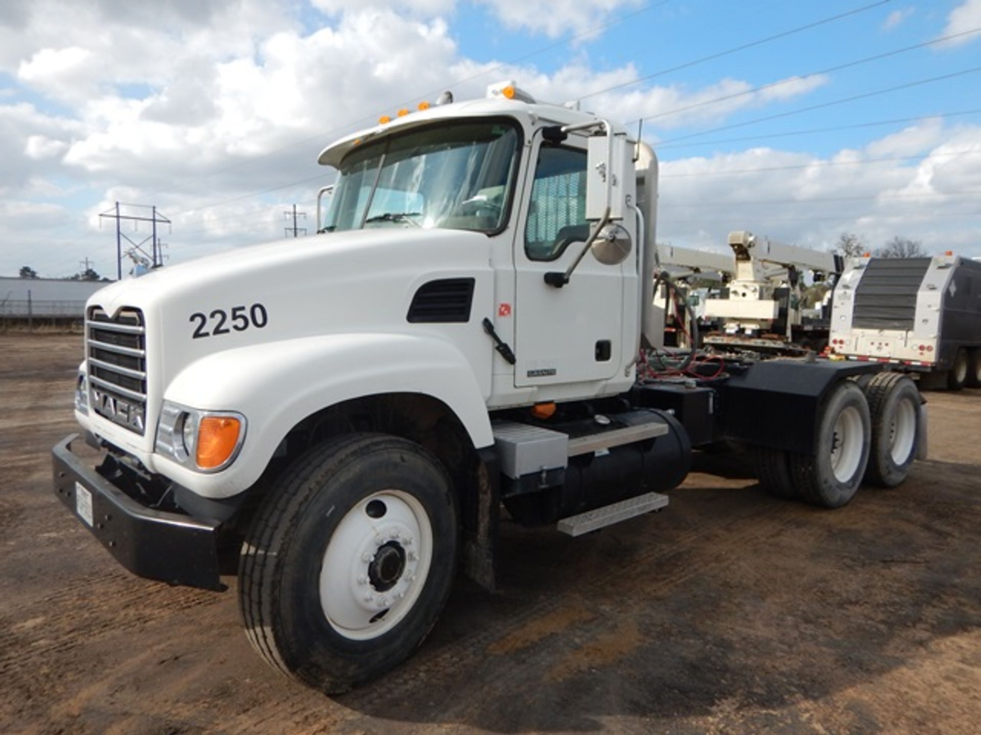 2007 MACK CV713 TRUCK TRACTOR