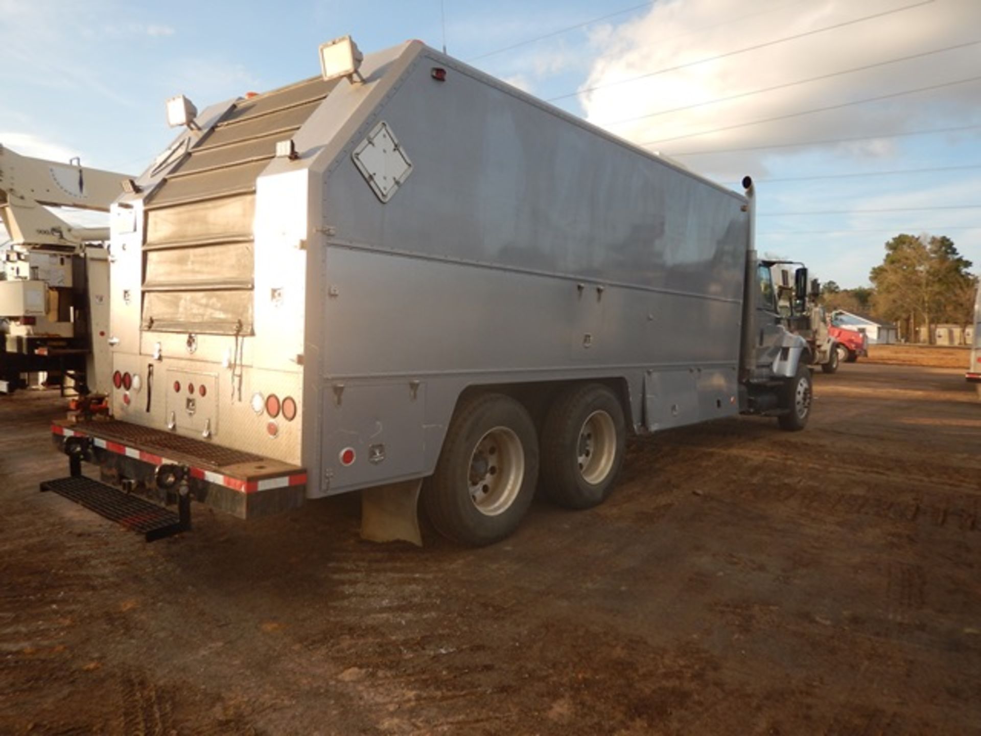 2007 INTERNATIONAL 7400 WIRELINE TRUCK - Image 5 of 22