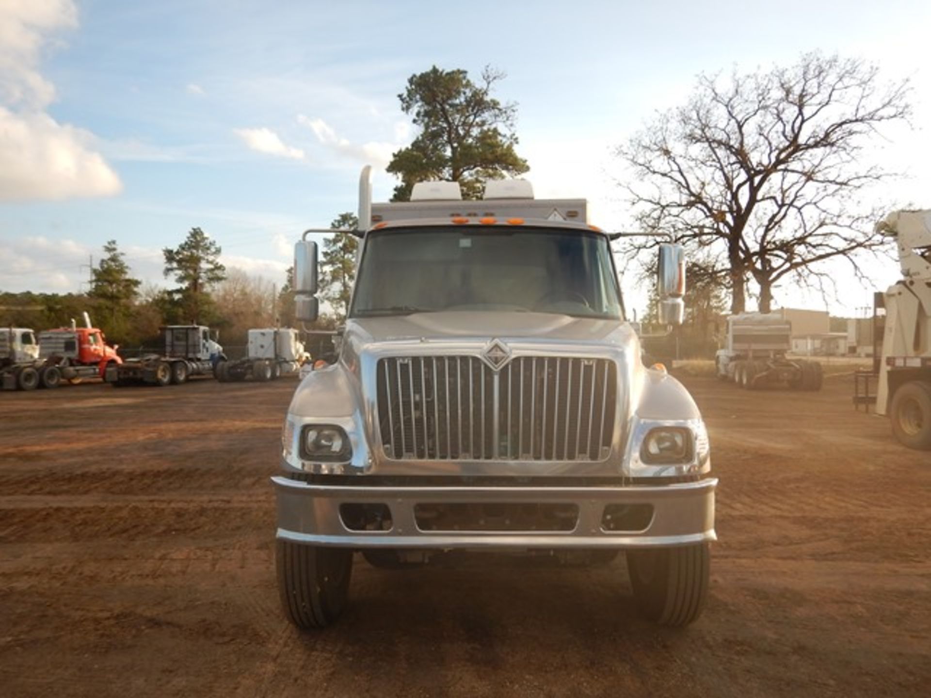 2007 INTERNATIONAL 7400 WIRELINE TRUCK - Image 9 of 22