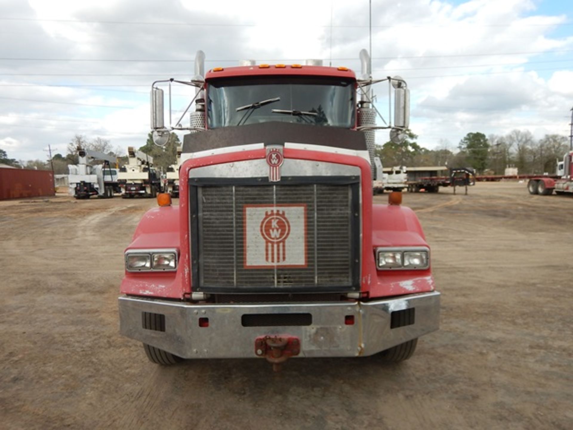 2001 KENWORTH T800 TRUCK TRACTOR - Image 8 of 49