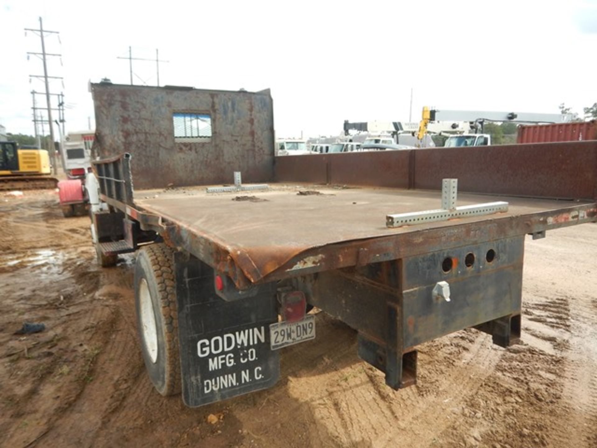 1990 GMC TOPKICK FLATBED TRUCK - Image 3 of 15