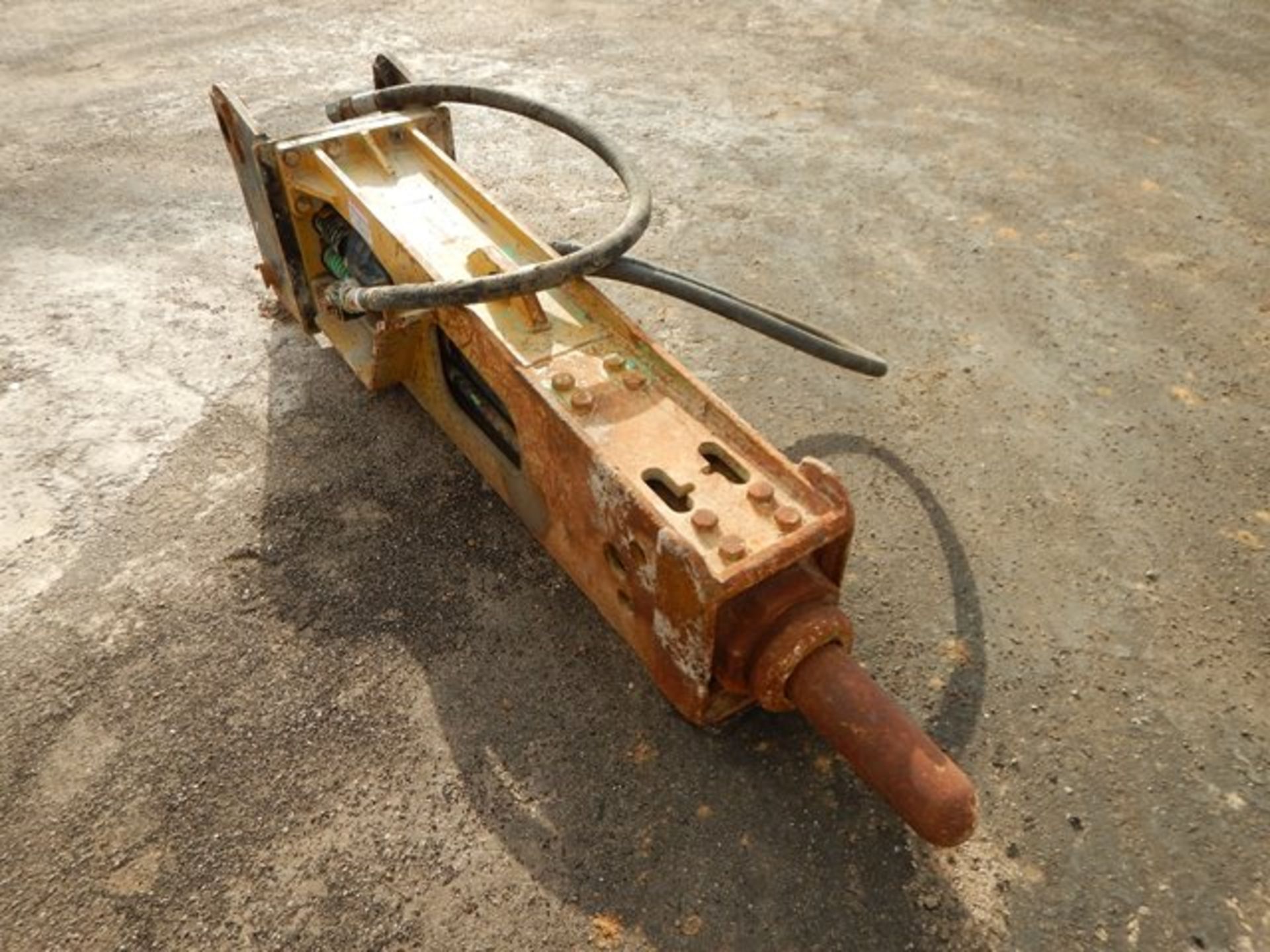 2012 OMAL MB 501 HYDRAULIC HAMMER - Image 4 of 6