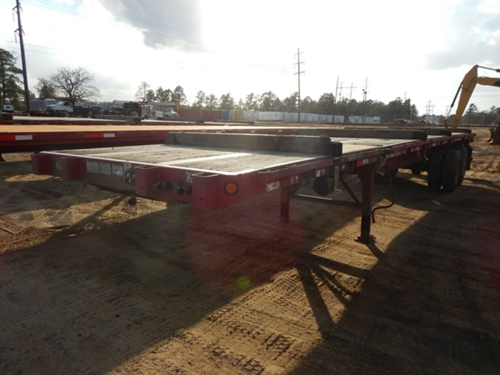 2006 GREAT DANE FLAT DECK TRAILER